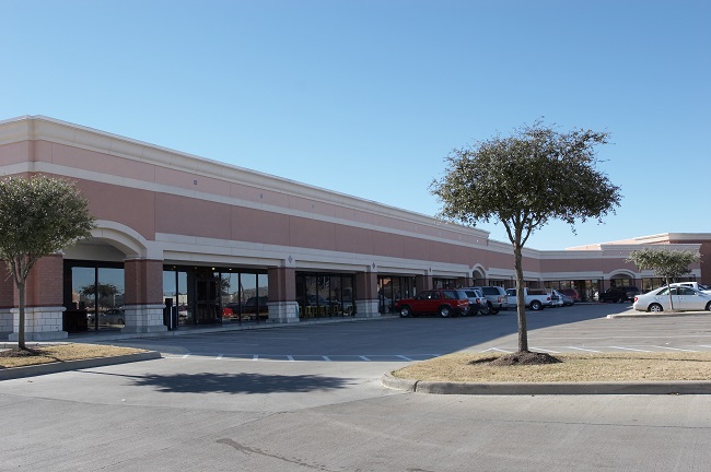 Routine Retail Strip Power Washing