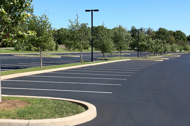 Why You Should Pressure Wash Your Commercial Parking Lot