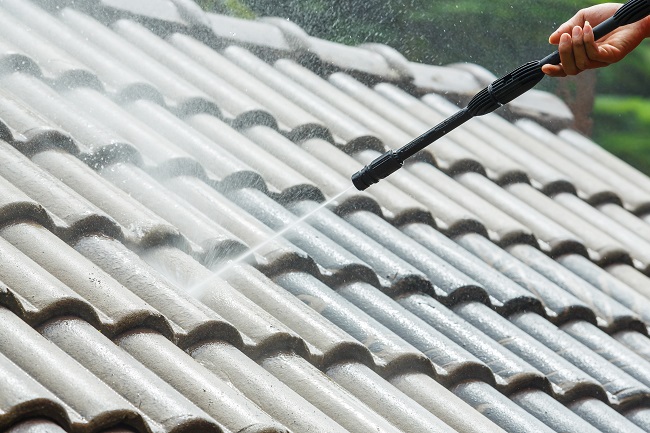 The Benefits of Having a Low Pressure Soft Wash for Your Home